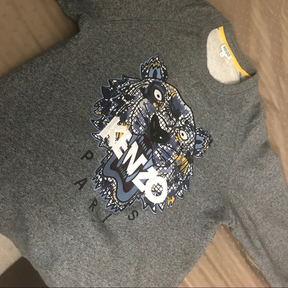 Sweater - Picture 5 of 5